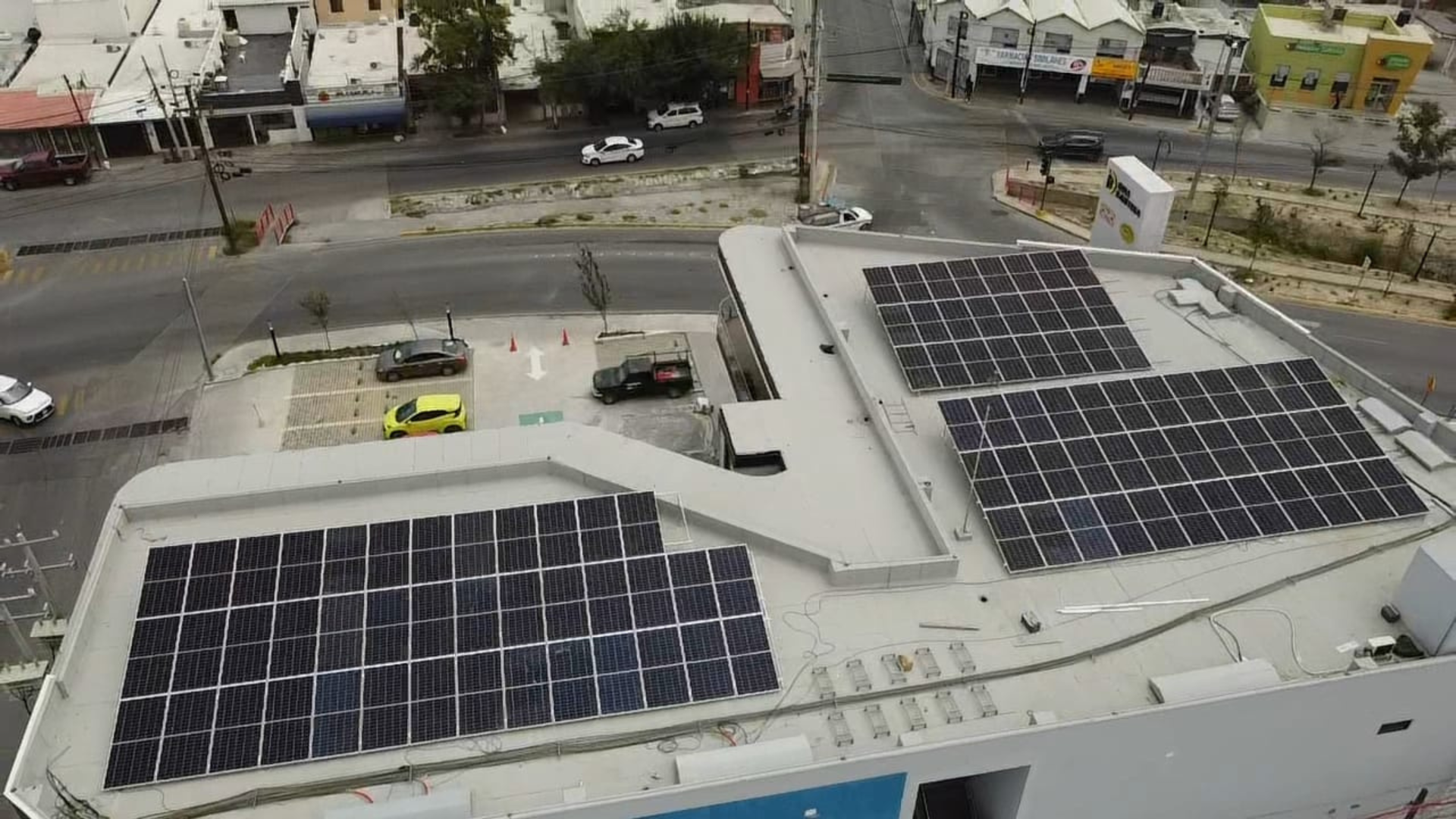 Sistema fotovoltaico empresarial